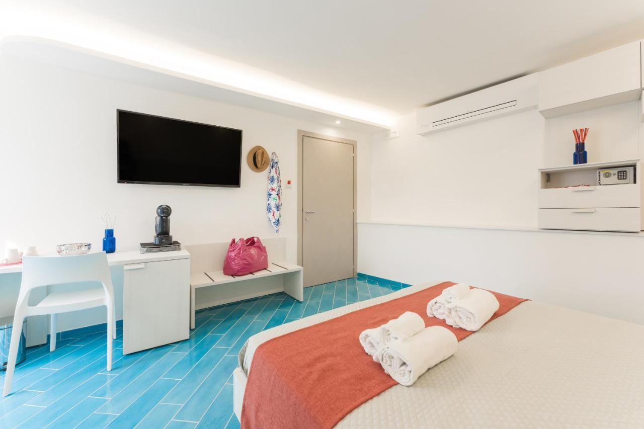Il Corallo Residence โปรชิดา ภายนอก รูปภาพ
